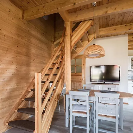 펜션 Kaszubska Ostoja- 4 Pory Roku Barkocin